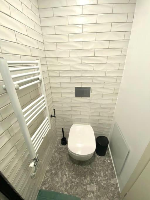 Apartment For Rent Piraeus